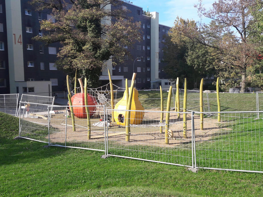 Montagearbeiten auf der Baustelle